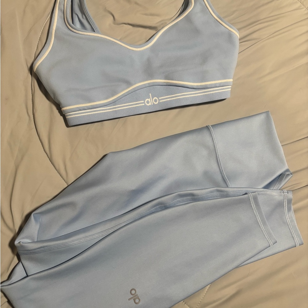 Alo Yoga sweat set seashell blue XS